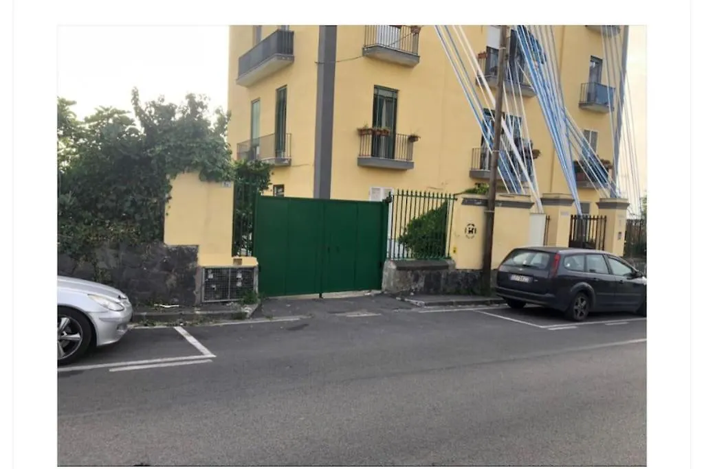 Casa Diana-Camera, Soggiorno E Cucina Portici 0*,